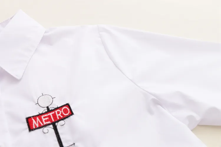 Blusa blanca de manga larga para mujer, blusa bordada de algodón, diseño informal con botones, camisa con cuello vuelto, 2023