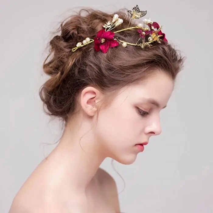 Diadema nupcial de flores rojas para mujer, diadema de perlas de cristal de Color dorado, corona de boda, accesorios de joyería para el cabello de novia