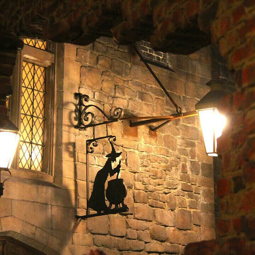 Colgante de Metal Vintage con forma de bruja, letrero de esquina de jardín de hierro fundido, estatua de bruja misteriosa, marco de puerta fantasma, decoración de Halloween