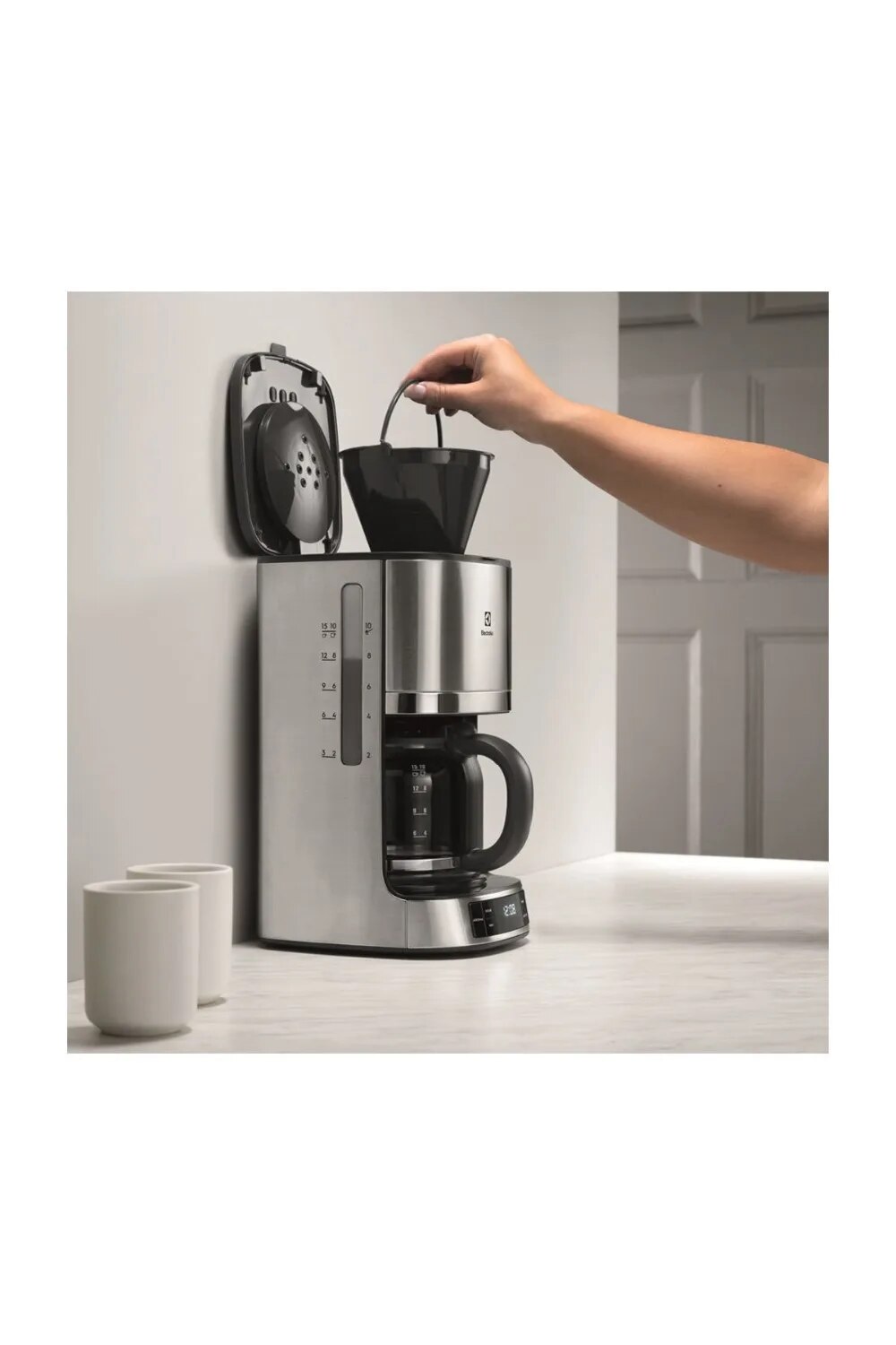 Máquina de café con filtro eléctrico Electrolux EKF7700, tetera, aroma y tiempo ajustable, 220V